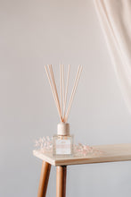 Load image into Gallery viewer, DIVINE FEMININE ROOM DIFFUSER 100ML
